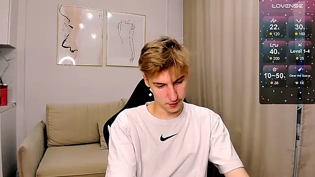 MrSexyCum4U online show from November 4, 2025, 1:15 pm