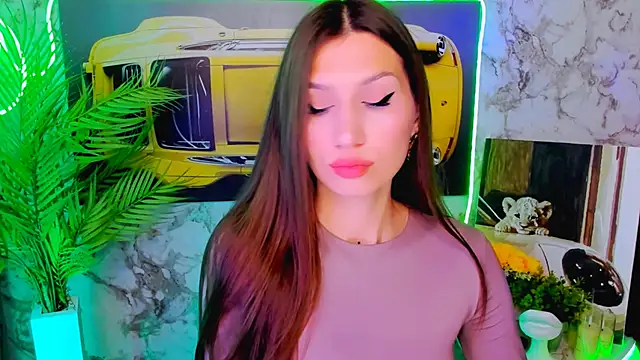 Mollyinyourmind online show from November 15, 2025, 5:55 am