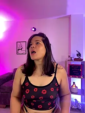 leiablack online show from October 31, 2025, 12:02 pm