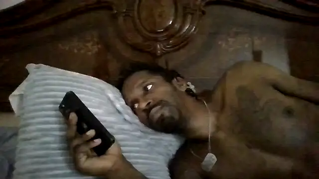 Snapshot of Triggerhappycj100 chatting on June 19, 2026, 1:00 am Triggerhappycj100 online show from June 19, 2026, 1:00 am