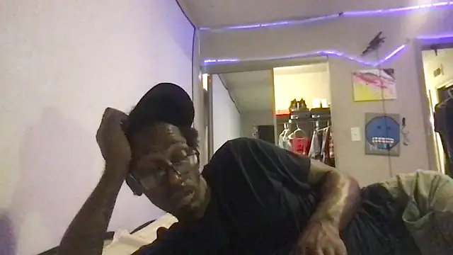 Triggerhappycj100 online show from September 19, 2025, 1:53 am