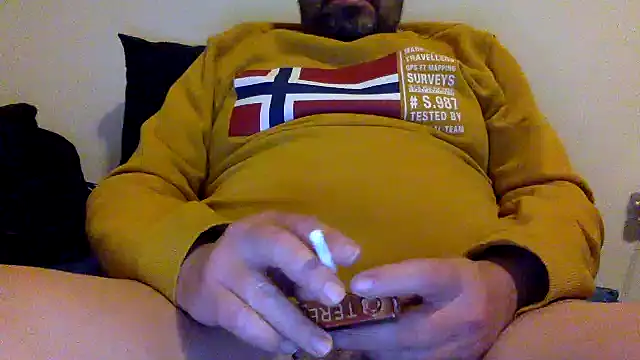 Snapshot of steve669_hot chatting on January 10, 2026, 10:27 pm steve669 hot online show from January 10, 2026, 10:27 pm