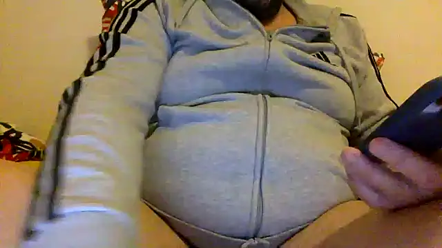 Snapshot of steve669_hot chatting on October 20, 2025, 4:40 pm steve669 hot online show from October 20, 2025, 4:40 pm