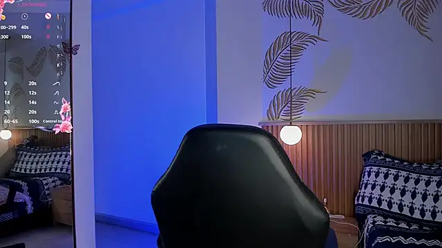 Valleriie  online show from September 25, 2025, 3:18 pm