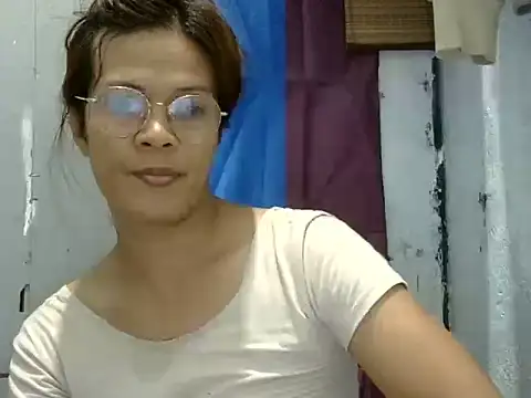juicycum069 online show from June 14, 2026, 2:24 am