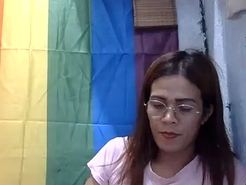 juicycum069 online show from June 25, 2026, 6:29 am