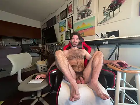 Pupscritch online show from April 30, 2026, 2:24 pm