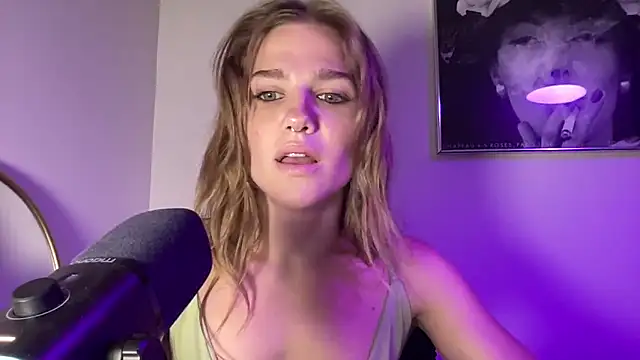 sweetceeme online show from April 29, 2026, 1:54 am