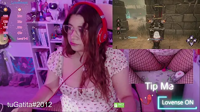 Pink girl0n online show from October 14, 2025, 10:20 pm