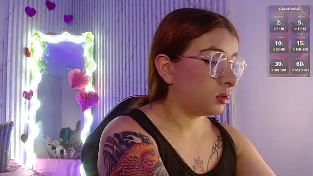 Snapshot of Naomy_tay1 chatting on February 28, 2026, 2:55 am Naomy tay1 online show from February 28, 2026, 2:55 am