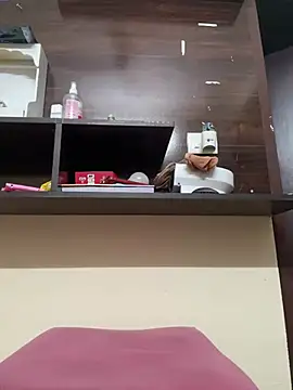 modelnishu online show from February 28, 2026, 5:12 pm