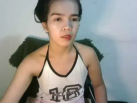 flawless yue online show from February 23, 2026, 11:22 am