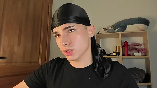 mystic evan online show from October 24, 2025, 11:48 pm