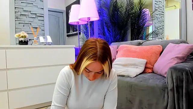 Reina Cummings online show from April 30, 2026, 6:31 am