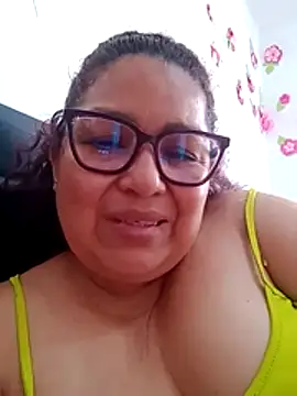 Snapshot of ladytropical1 chatting on March 14, 2026, 8:48 pm ladytropical1 online show from March 14, 2026, 8:48 pm