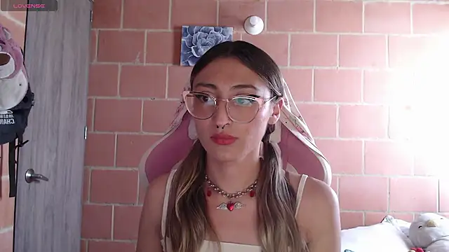 Andrea camilaaa online show from February 20, 2026, 4:53 pm