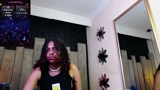 MisRoos online show from May 2, 2026, 2:11 pm
