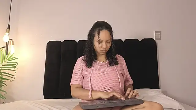 CandelaCool  online show from June 28, 2026, 4:02 pm