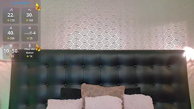 Sharonevanss  online show from December 3, 2025, 8:52 pm