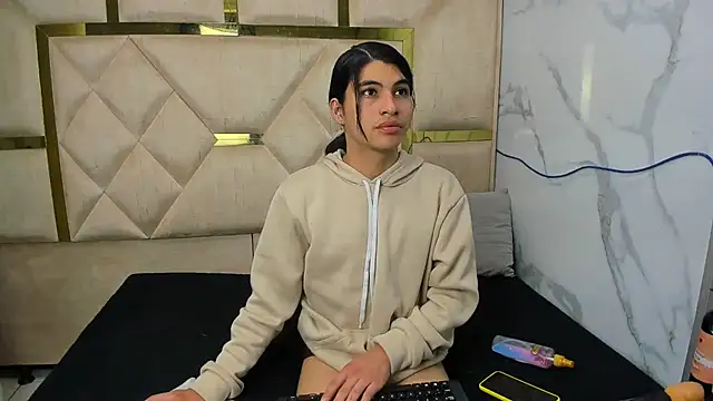 Allisonts69 online show from September 15, 2025, 10:32 pm