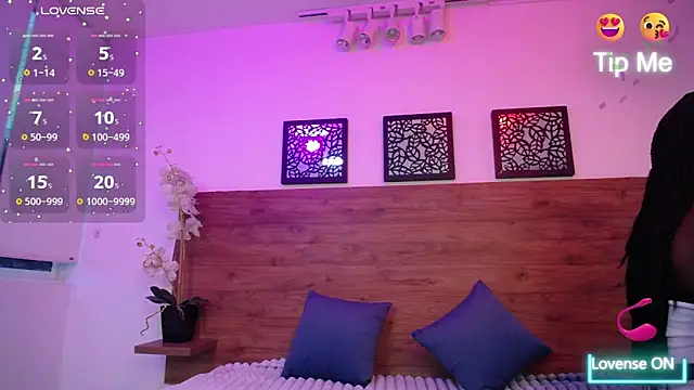 AlexandraCambell online show from September 13, 2025, 7:25 pm