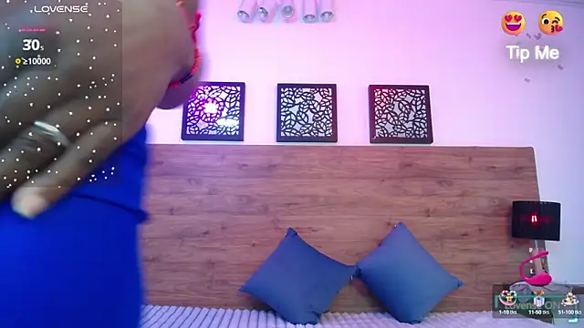 AlexandraCambell online show from October 5, 2025, 1:13 pm