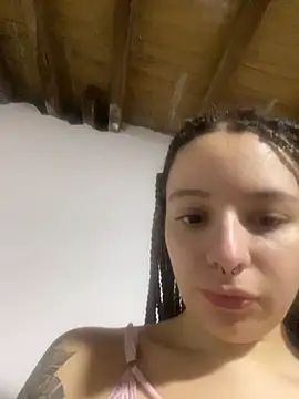 karla-thomsom10 online show from June 17, 2026, 10:19 pm