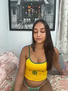 hannahhotwife online show from May 26, 2026, 8:18 pm