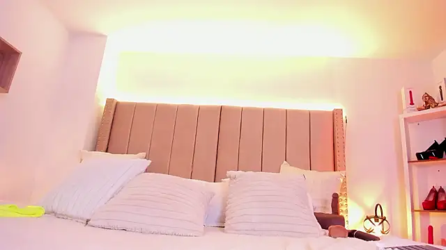 Snapshot of mystic_carito chatting on March 22, 2026, 12:40 pm mystic carito online show from March 22, 2026, 12:40 pm