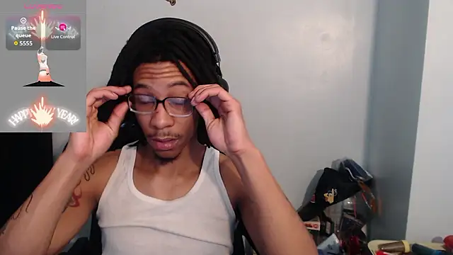 Mrlight1k online show from February 4, 2026, 2:39 am