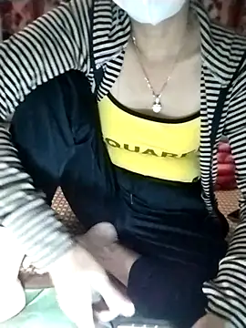 Minety473 online show from November 16, 2025, 3:44 am