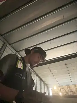 theone3121 online show from February 12, 2026, 12:21 am