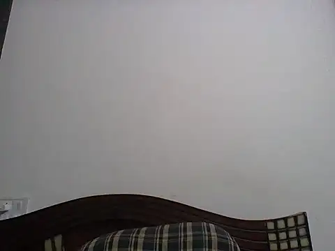 anu-anu2002 online show from December 18, 2025, 2:21 pm