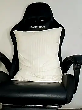 Bosssweet22cm online show from February 14, 2026, 8:09 pm