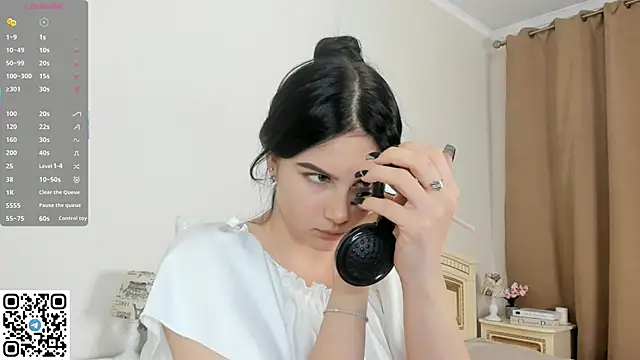 EnricaElis online show from September 21, 2025, 8:14 pm