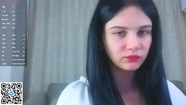 EnricaElis online show from May 2, 2026, 8:14 pm