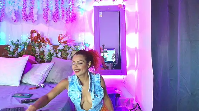 Snapshot of DevoraHarper_ chatting on April 9, 2026, 8:59 pm DevoraHarper online show from April 9, 2026, 8:59 pm