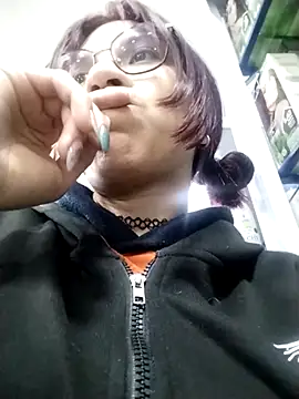 Katyuskka love online show from November 8, 2025, 11:08 pm