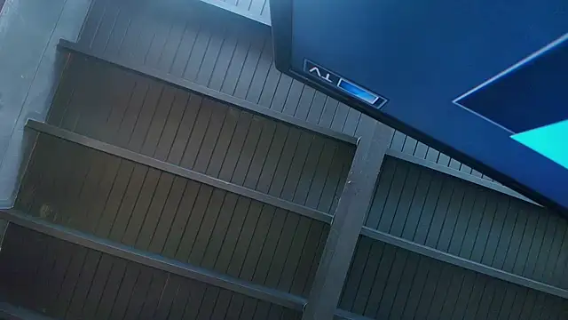 salem rose online show from September 13, 2025, 8:20 pm