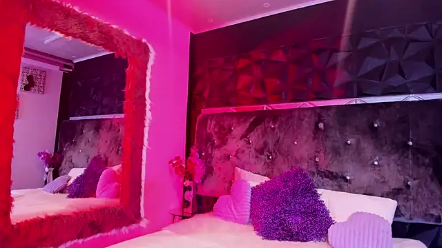 salem rose online show from September 10, 2025, 7:46 pm