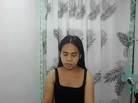 exoticpinay dolly online show from November 14, 2025, 3:37 pm