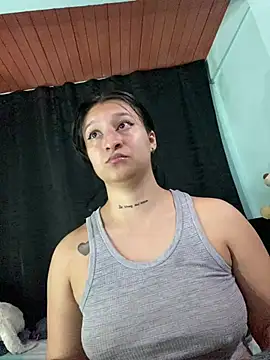 EVAH LEE  online show from June 20, 2026, 3:22 am