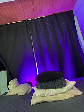 Snapshot of EVAH_LEE_ chatting on July 10, 2026, 3:50 am EVAH LEE online show from July 10, 2026, 3:50 am