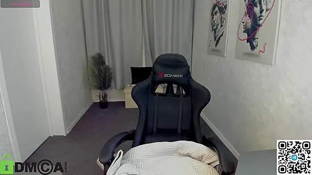 Miche1le Allenne online show from September 30, 2025, 11:44 pm