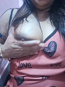 Snapshot of your-cute-baby chatting on December 14, 2025, 7:30 pm your-cute-baby online show from December 14, 2025, 7:30 pm