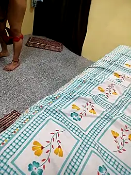 hotti-rashmi online show from November 4, 2025, 6:33 pm