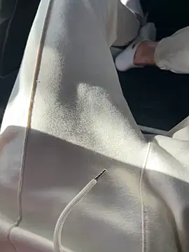 Zoro404040 online show from October 7, 2025, 2:07 pm