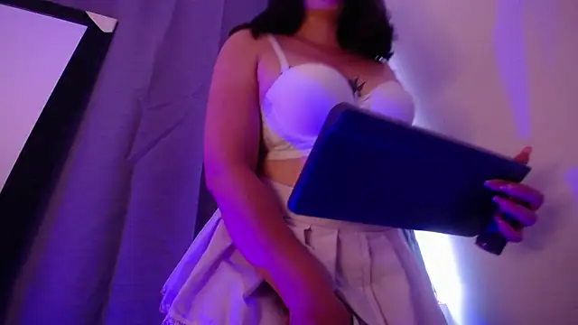 Baby  Doll Cata online show from May 23, 2026, 9:47 pm