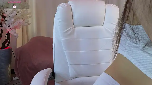 Janet Jee online show from September 17, 2025, 12:18 pm