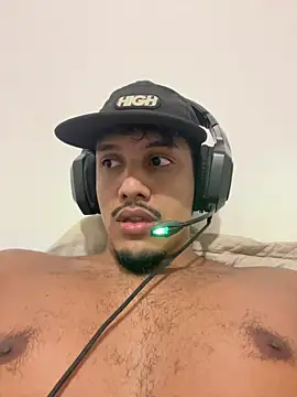 Snapshot of BAGHEERAPGG chatting on February 1, 2026, 12:53 am BAGHEERAPGG online show from February 1, 2026, 12:53 am